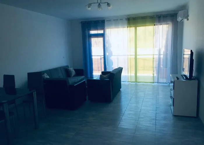 公寓 романтика *